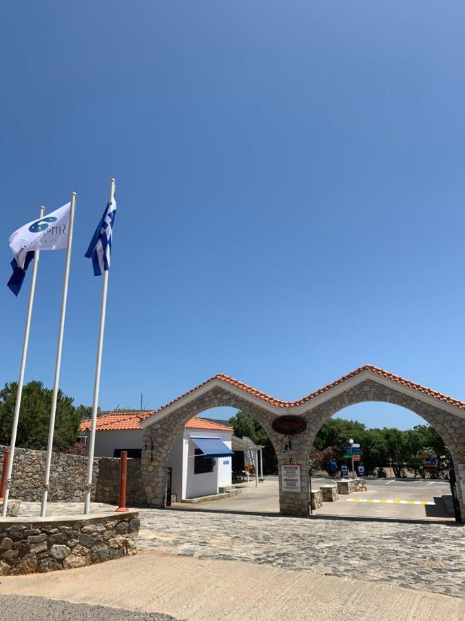 Simos Camping Elafonisos & Bungalows 외부 사진