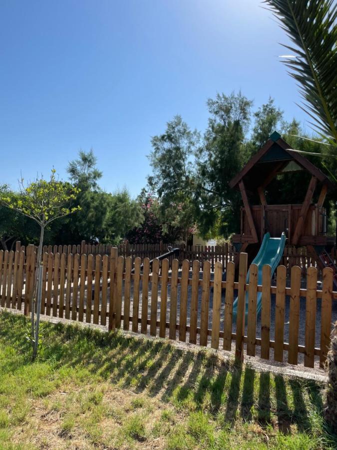 Simos Camping Elafonisos & Bungalows 외부 사진